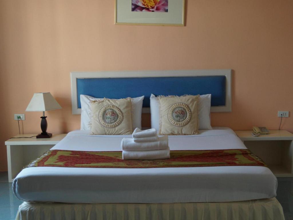 Seng Aroun Hotel Pakse Exterior foto