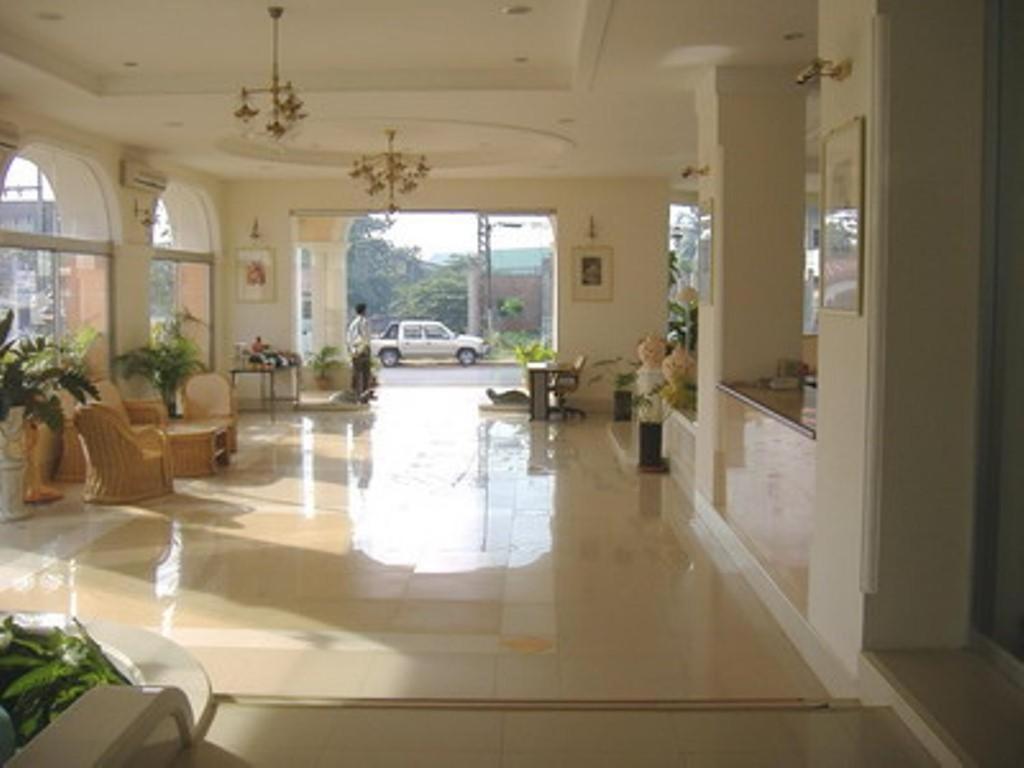 Seng Aroun Hotel Pakse Exterior foto