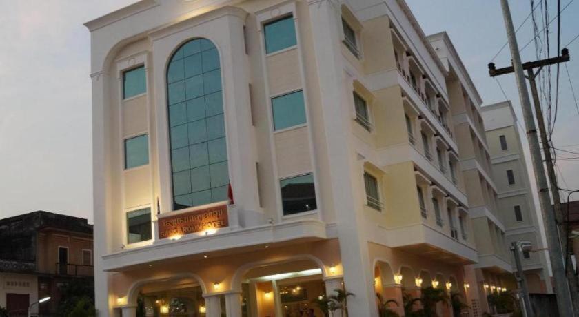 Seng Aroun Hotel Pakse Exterior foto