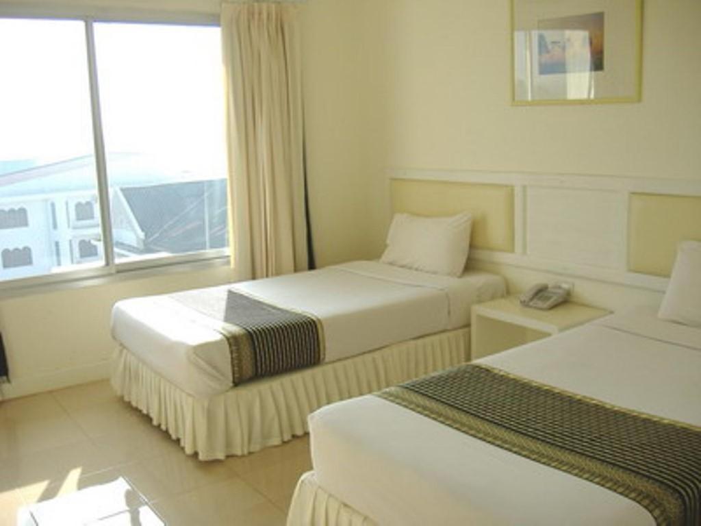 Seng Aroun Hotel Pakse Exterior foto