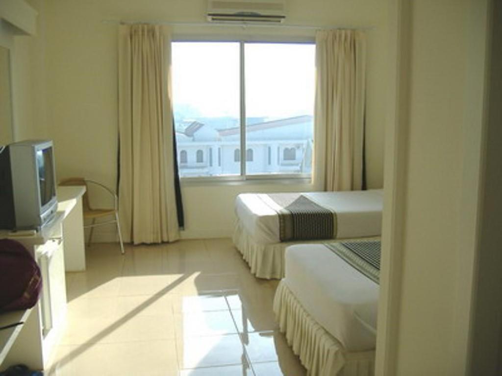 Seng Aroun Hotel Pakse Exterior foto